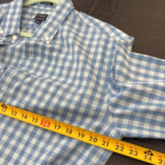 J. Crew Performance Slim Untucked Gingham Blue size Large - Picture 8 of 8